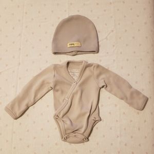 L'ovedbaby NB/Preemie grey kimono bodysuit and hat